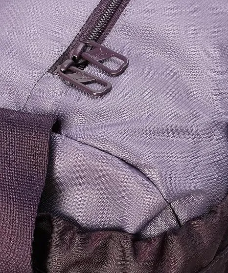 PUMA PUMA Active Training Essentials Women's Gym Bag 24L PUMA White 091772-02 Multiple Compartments Shoulder Strap Training
