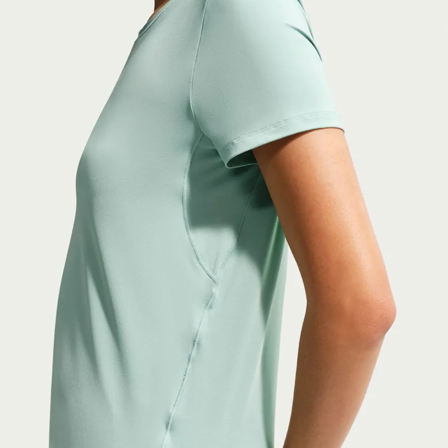 Nike One Classic Women's Dri-FIT Short-Sleeve Top FN2799 Colour 353 Size M